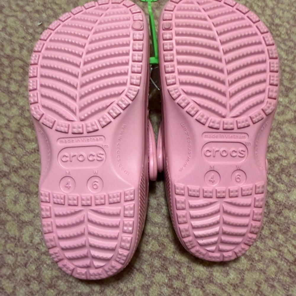 CROCS Women’s 6 M/Y 4 Classic High Shiny Clog Pink NEW - Picture 4 of 4